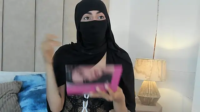  Zahiira  online show from 7, 5, 2026