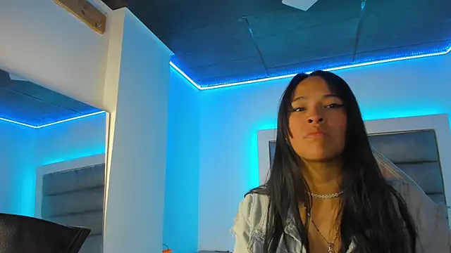 Snapshot of Andrea_brunnette chatting on 20, 11, 2025 Andrea brunnette online show from 20, 11, 2025