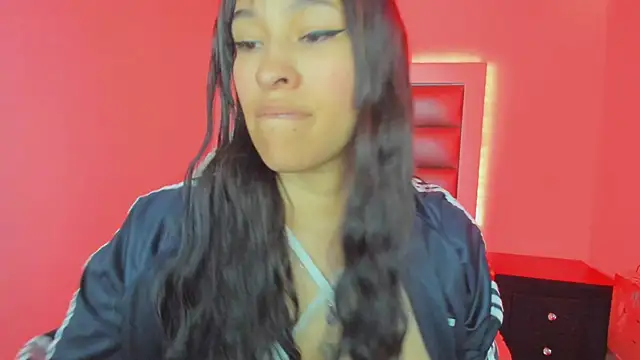 Snapshot of Andrea_brunnette chatting on 14, 11, 2025 Andrea brunnette online show from 14, 11, 2025