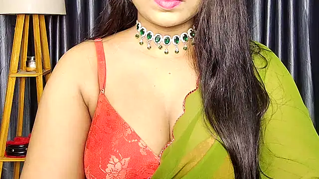 Webrowncouple online show from 17, 12, 2025