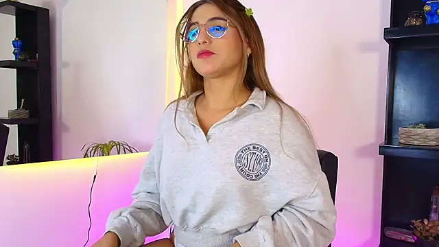 Sophie Janner online show from 21, 2, 2026