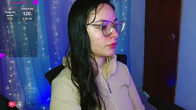 Snapshot of Camila_Ord chatting on 4, 10, 2025 Camila Ord online show from 4, 10, 2025