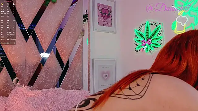 ScarlettRusso1 online show from 24, 11, 2025