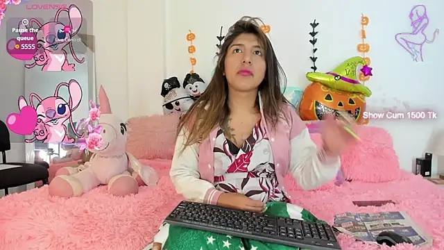 Ariana-Fernandez online show from 12, 10, 2025