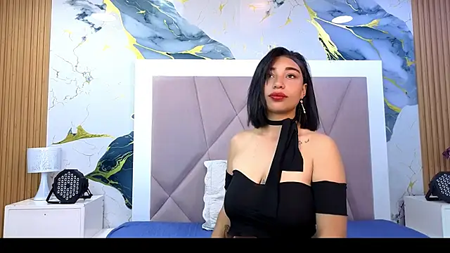 SofiaWhites online show from 7, 5, 2026