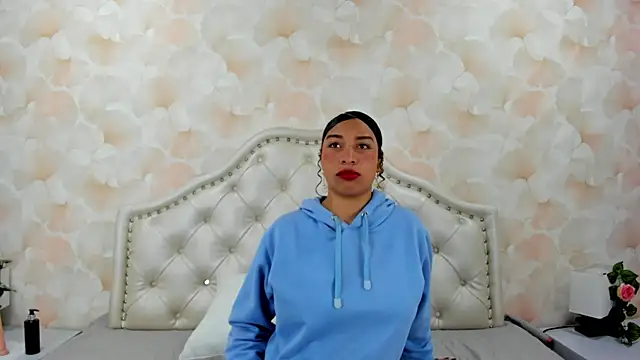 SofiaWhites online show from 4, 5, 2026