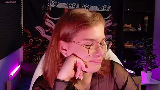 SophieMurrr online show from 7, 7, 2026
