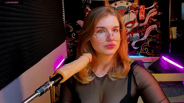 Snapshot of SophieMurrr chatting on 30, 10, 2025 SophieMurrr online show from 30, 10, 2025