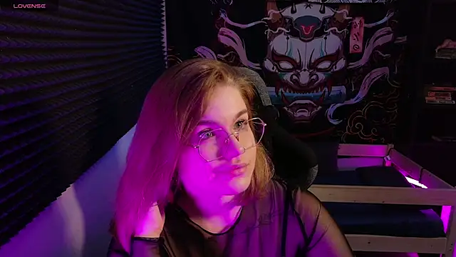 Snapshot of SophieMurrr chatting on 9, 5, 2026 SophieMurrr online show from 9, 5, 2026