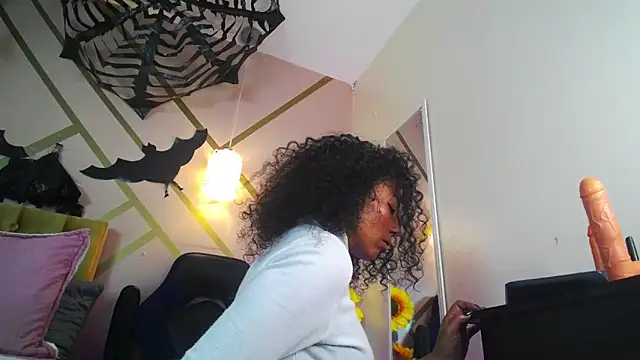 Snapshot of brendaliive chatting on 9, 10, 2025 brendaliive online show from 9, 10, 2025