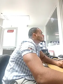 Snapshot of SanChacal5694 chatting on 17, 6, 2026 SanChacal5694 online show from 17, 6, 2026