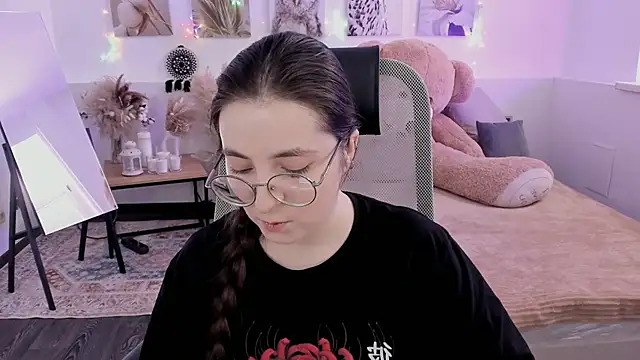 VirtuallVoyant online show from 4, 3, 2026