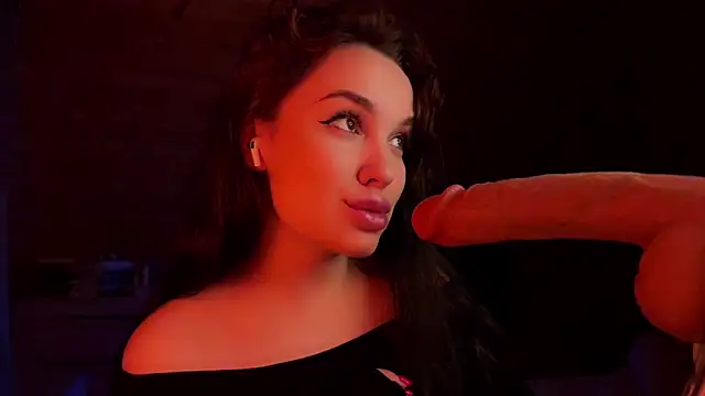 Crucio online show from 8, 4, 2026