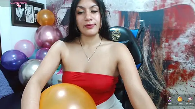 Snapshot of gigi_gilt_ chatting on 26, 4, 2026 gigi gilt online show from 26, 4, 2026