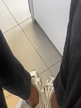 kamo012000 online show from 7, 11, 2025