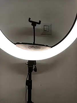 Snapshot of Sexy_kaira01 chatting on 17, 10, 2025 Sexy kaira01 online show from 17, 10, 2025