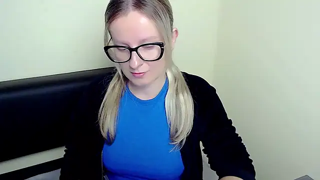 VanillaRose  online show from 12, 9, 2025