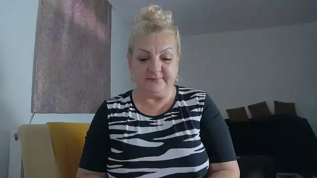 Snapshot of clarabbw47 chatting on 17, 5, 2026 clarabbw47 online show from 17, 5, 2026