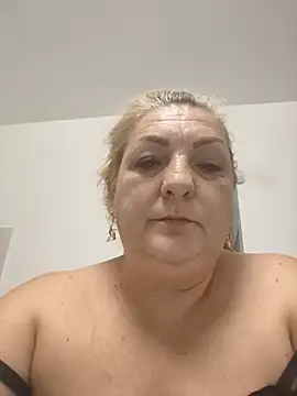 Snapshot of clarabbw47 chatting on 15, 6, 2026 clarabbw47 online show from 15, 6, 2026