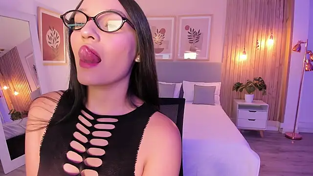 AuroraEvanss online show from 29, 11, 2025