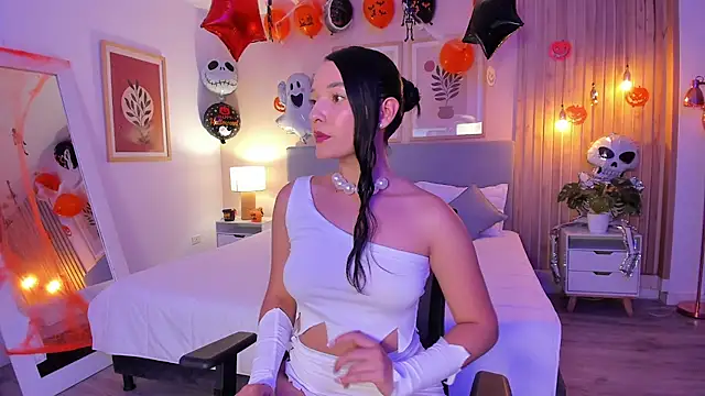 AuroraEvanss online show from 27, 10, 2025