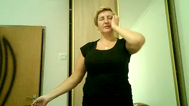 Dana4921 online show from 18, 11, 2025