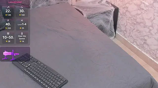 SASHA BROWNIE   online show from 10, 10, 2025