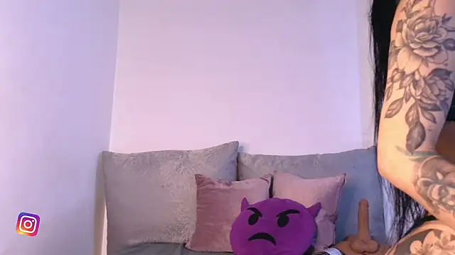 Lilygomezz online show from 2, 7, 2026