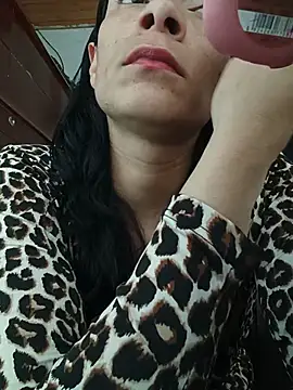 Snapshot of kim_lebanon chatting on 24, 6, 2026 kim lebanon online show from 24, 6, 2026