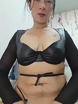Snapshot of kim_lebanon chatting on 26, 5, 2026 kim lebanon online show from 26, 5, 2026