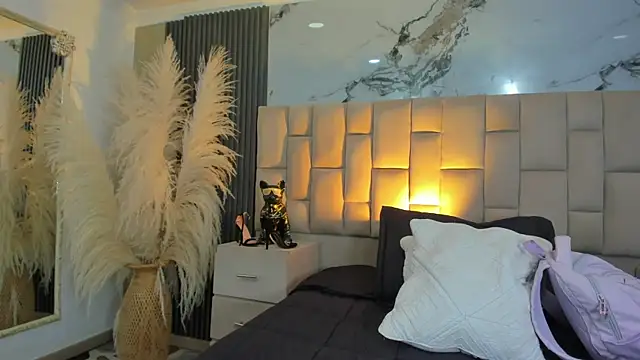 cloesummerr  online show from 21, 3, 2026