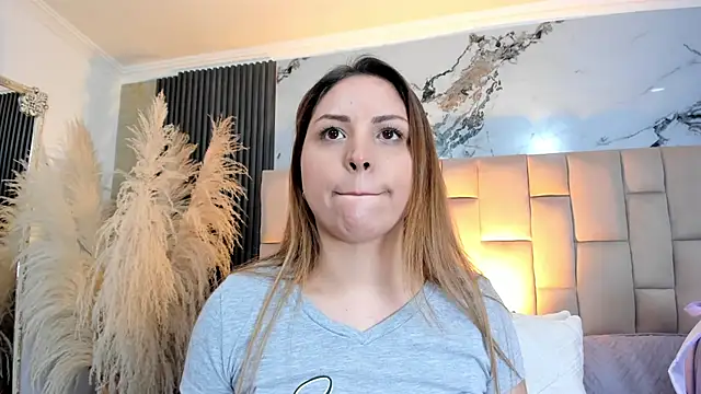 cloesummerr  online show from 20, 4, 2026