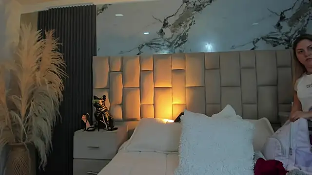 cloesummerr  online show from 10, 3, 2026