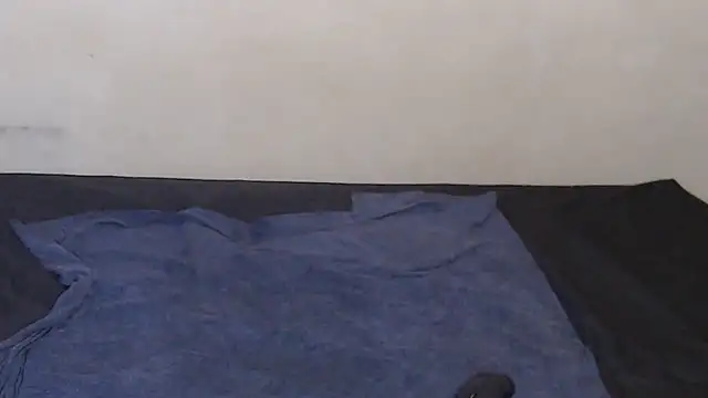 TrishahXo online show from 2, 7, 2026
