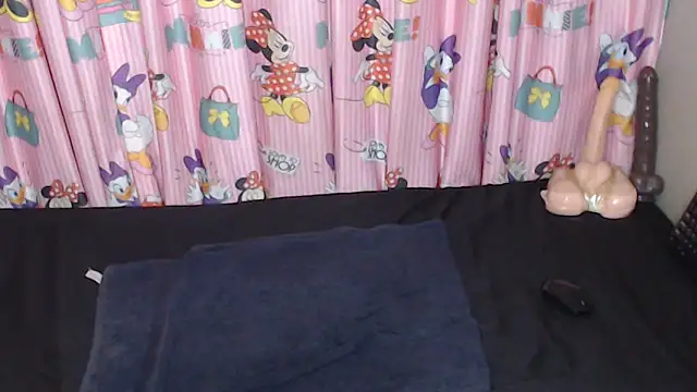Snapshot of TrishahXo chatting on 12, 5, 2026 TrishahXo online show from 12, 5, 2026