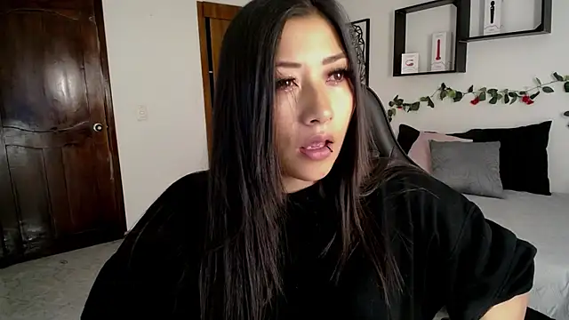 Mia 1120 online show from 24, 10, 2025