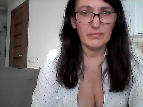 Snapshot of Elena48324 chatting on 28, 5, 2026 Elena48324 online show from 28, 5, 2026