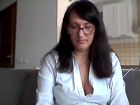 Snapshot of Elena48324 chatting on 4, 6, 2026 Elena48324 online show from 4, 6, 2026