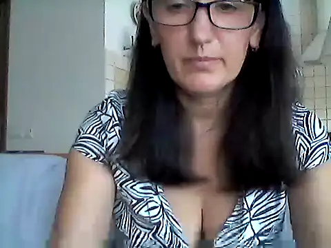 Elena48324 online show from 5, 7, 2026