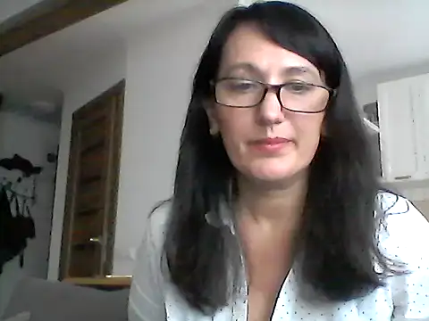 Elena48324 online show from 15, 11, 2025