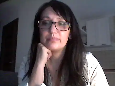 Snapshot of Elena48324 chatting on 6, 5, 2026 Elena48324 online show from 6, 5, 2026