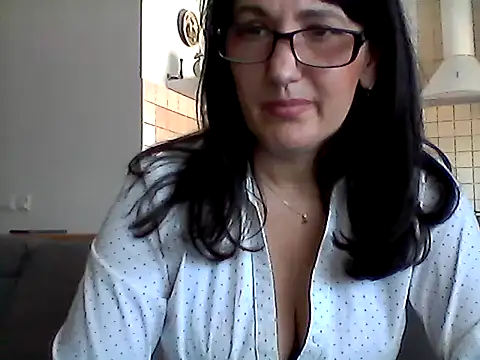 Snapshot of Elena48324 chatting on 10, 5, 2026 Elena48324 online show from 10, 5, 2026