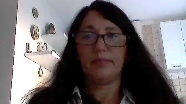 Elena48324 online show from 12, 9, 2025