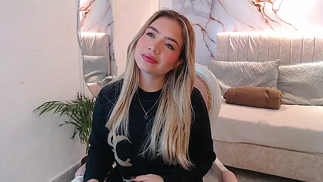 Snapshot of _Tiffany1 chatting on 23, 11, 2025 Tiffany1 online show from 23, 11, 2025