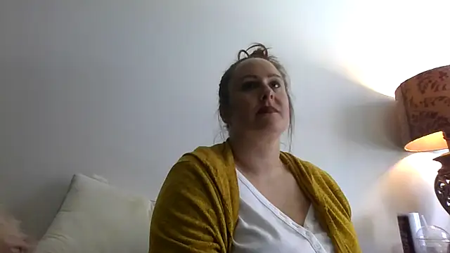 Snapshot of HarmonyRayWishes chatting on 30, 10, 2025 HarmonyRayWishes online show from 30, 10, 2025