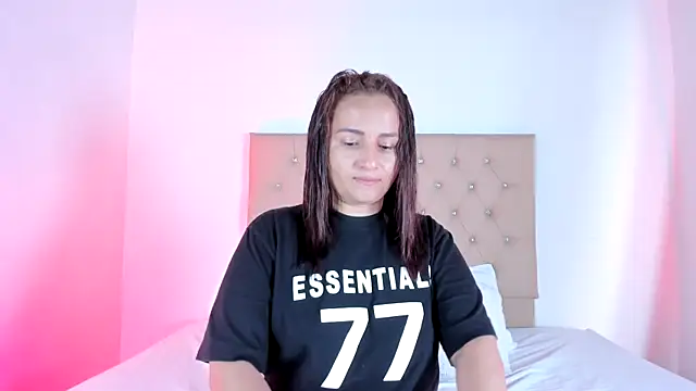 Zafiro  Brown online show from 29, 10, 2025