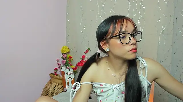 Dafne Mel online show from 13, 3, 2026