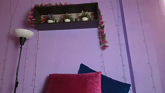 Dafne Mel online show from 21, 10, 2025