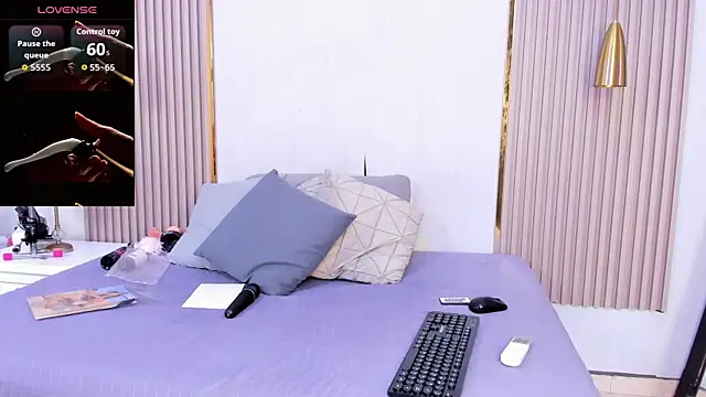 Snapshot of Skylar_Smith_ chatting on 29, 11, 2025 Skylar Smith online show from 29, 11, 2025