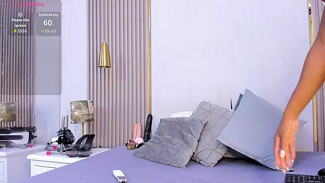 Snapshot of Skylar_Smith_ chatting on 24, 10, 2025 Skylar Smith online show from 24, 10, 2025